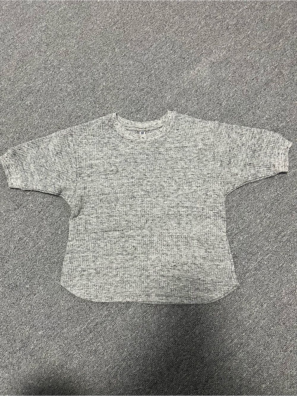 Uniqlo Kids Light Heather Gray Short Sleeve Waffle Knit Top